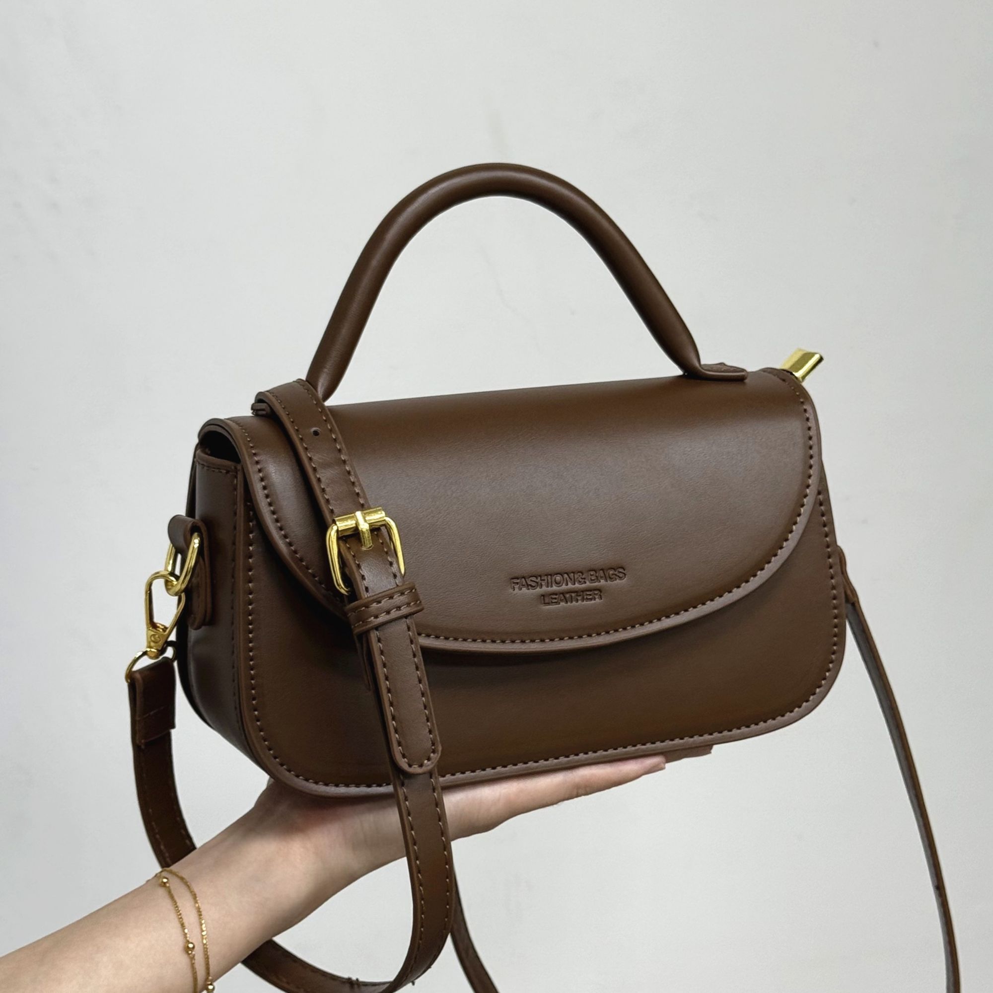 包包女手提包三层款磁扣斜挎包时尚复古单肩包时尚百搭小方包