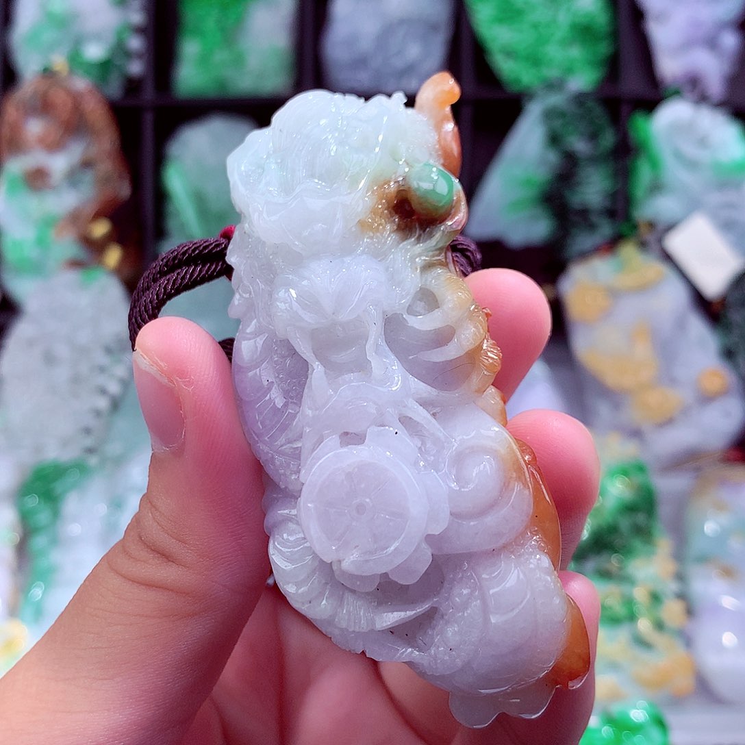 翡翠未镶嵌颈饰挂件