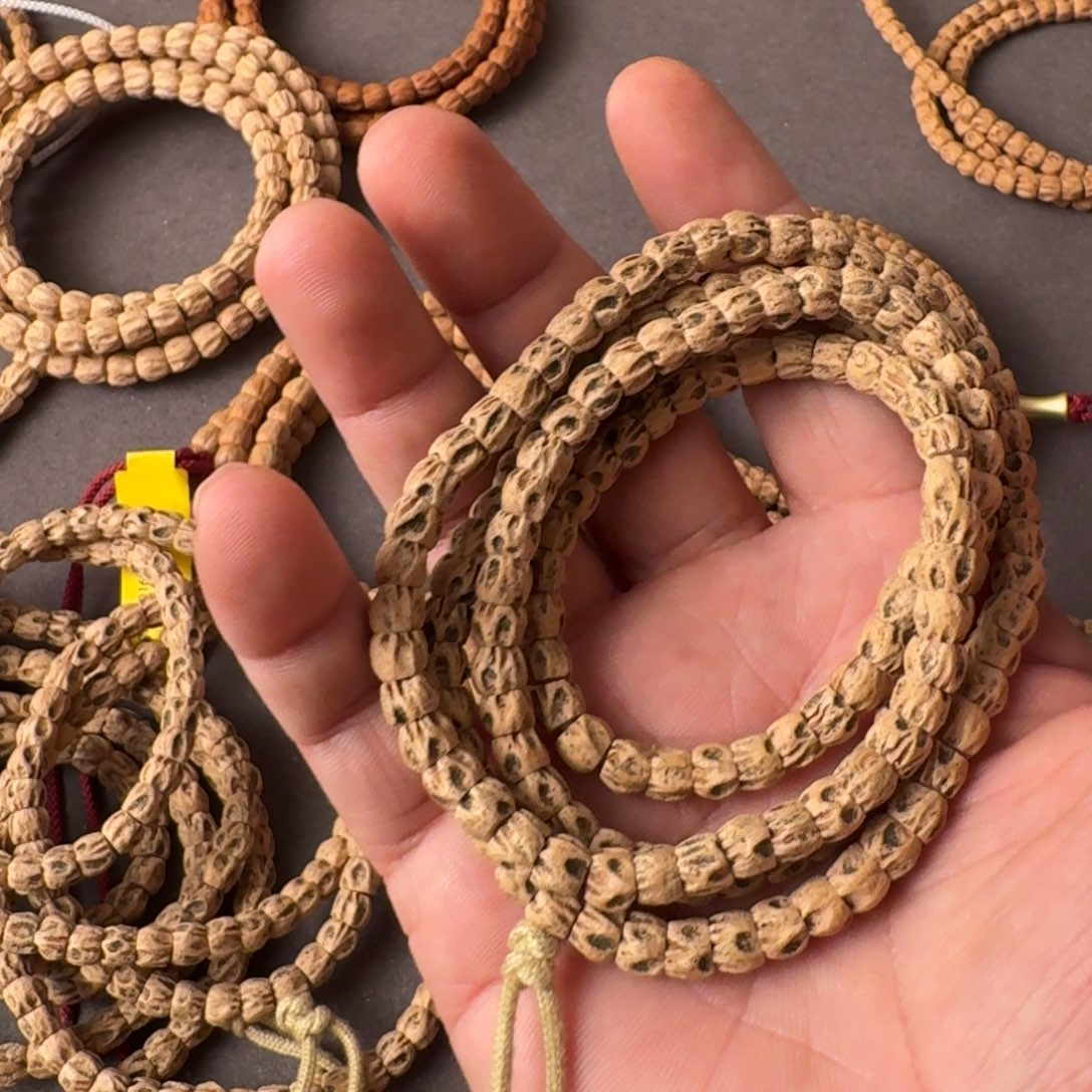 疆***菜柏香籽/百香籽吊坠