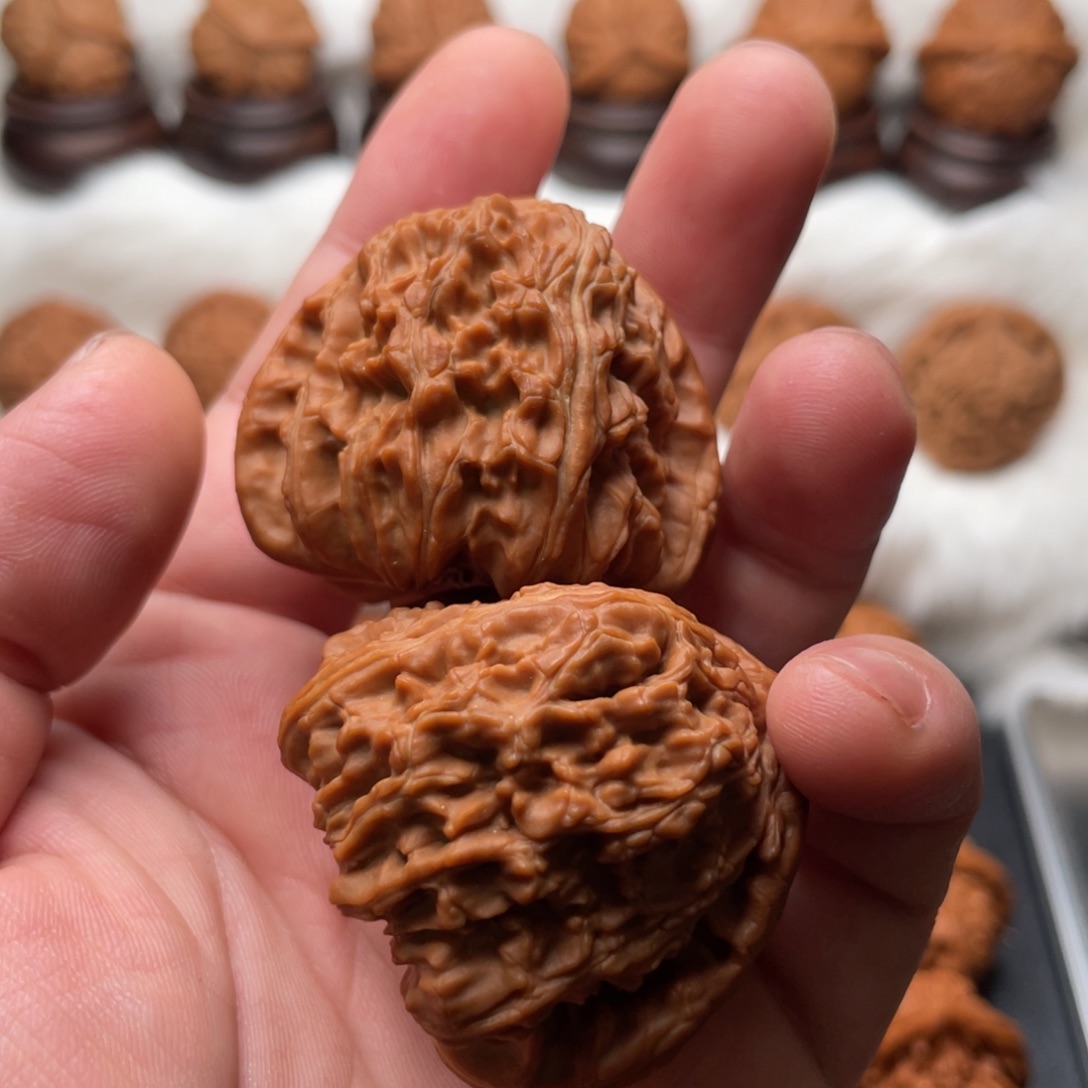 文玩核桃吊坠咩*三角白