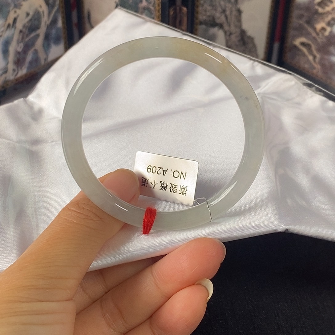 翡翠未镶嵌手镯50.5