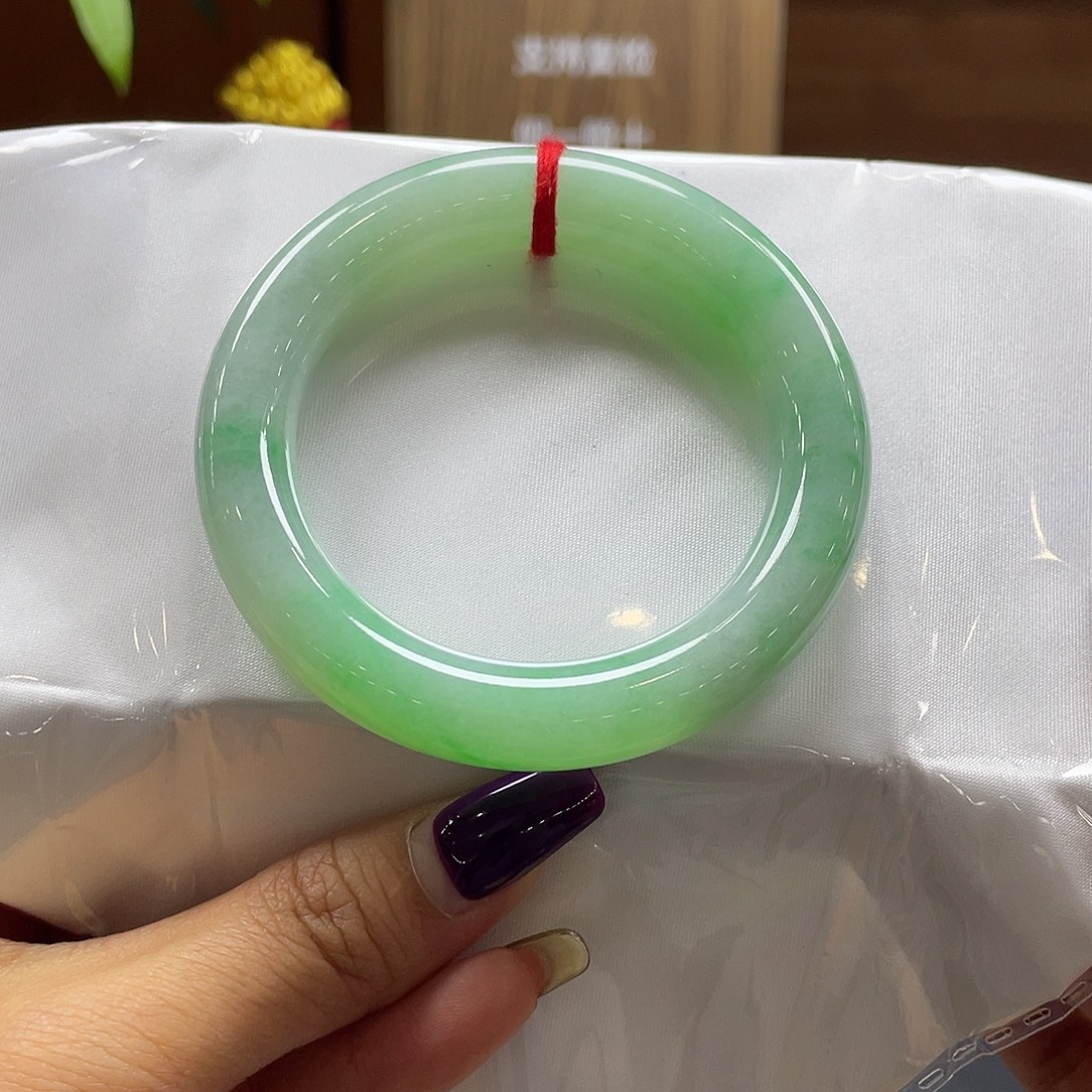 翡翠未镶嵌手镯28 号链接