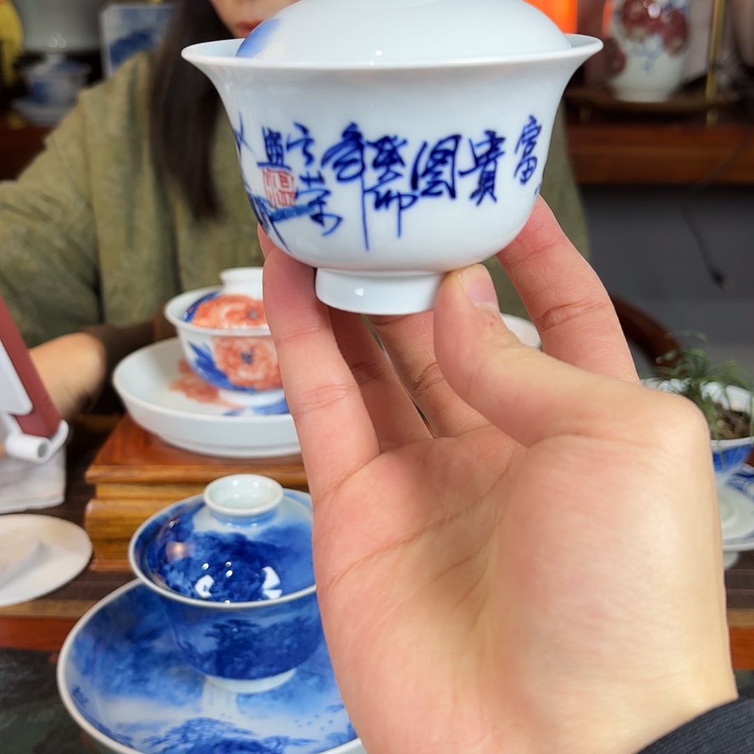 高王庆龙老师手绘陶瓷