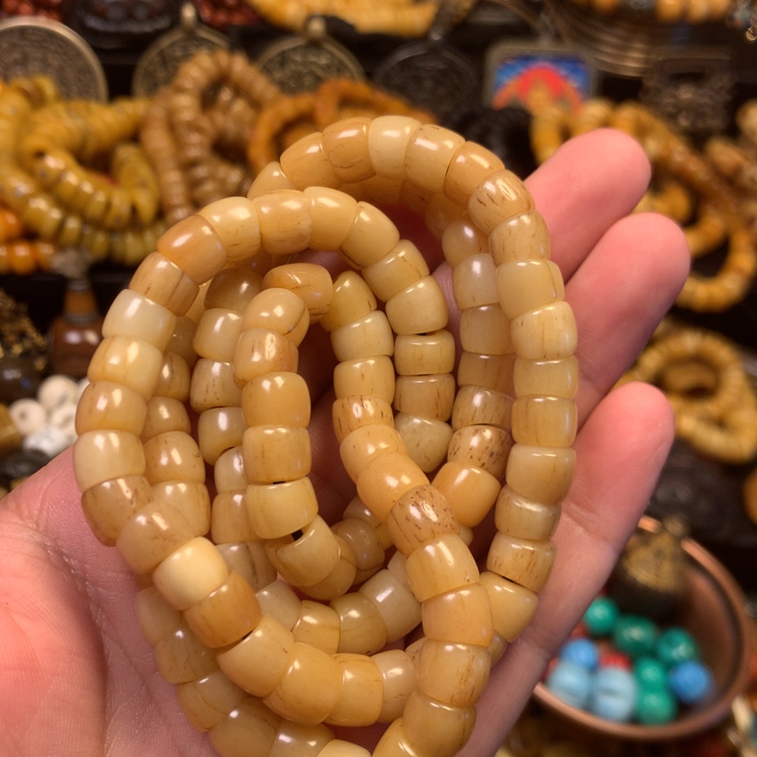 泥塑娘啦擦擦骰子