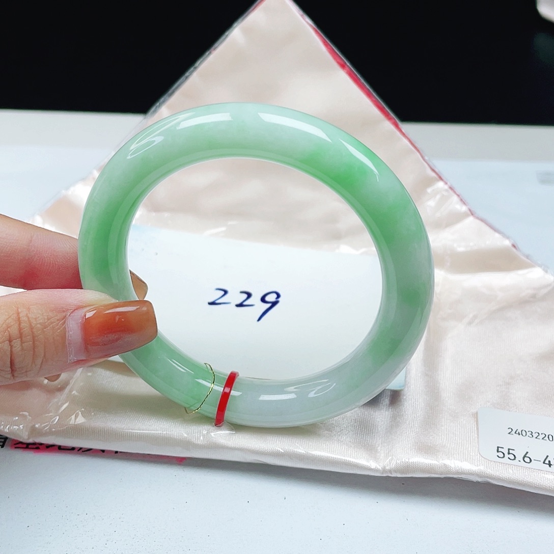 未镶嵌手镯翡翠 圆条55+