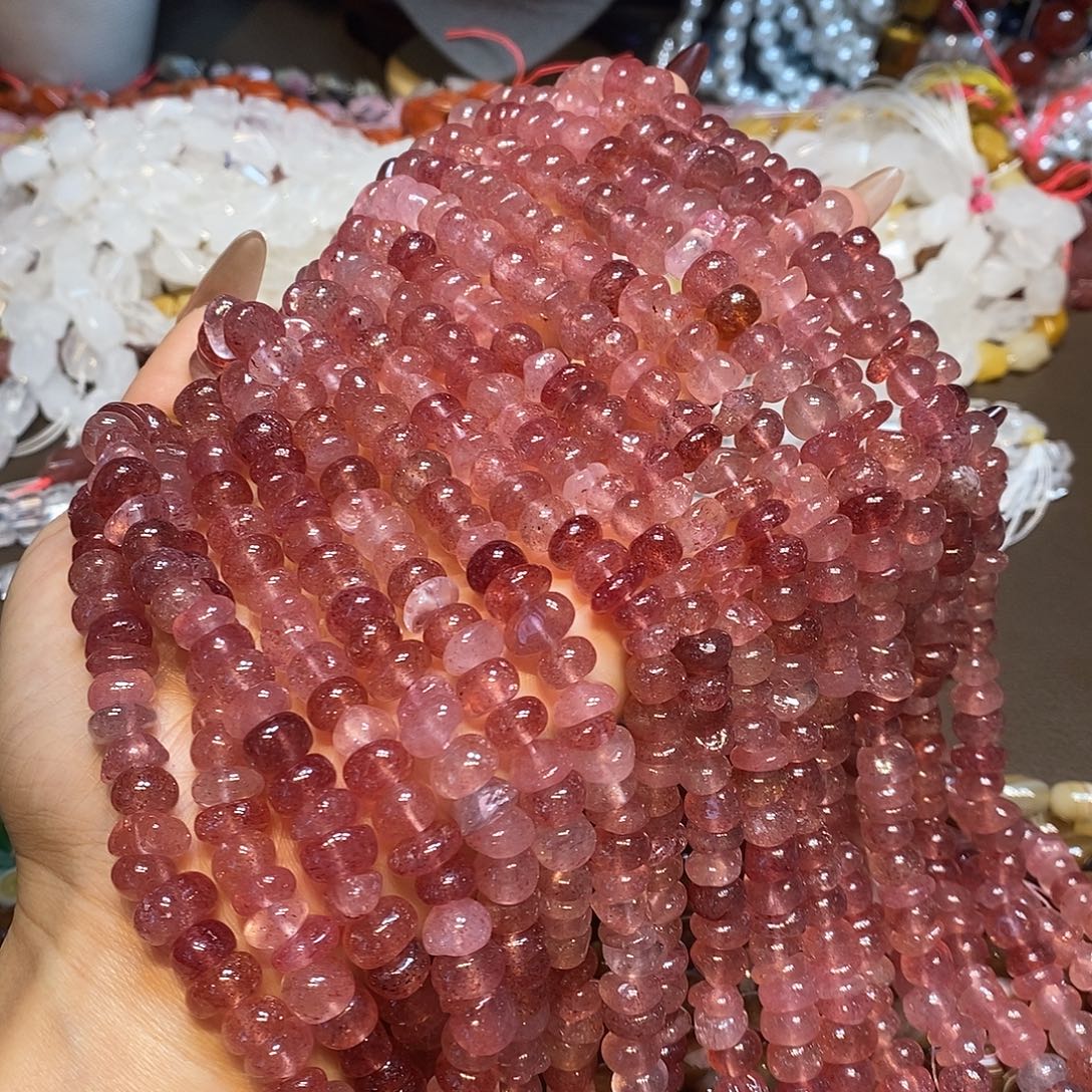 玛瑙/玉髓未镶嵌珠宝半成品天然草莓晶中孔一条10mm