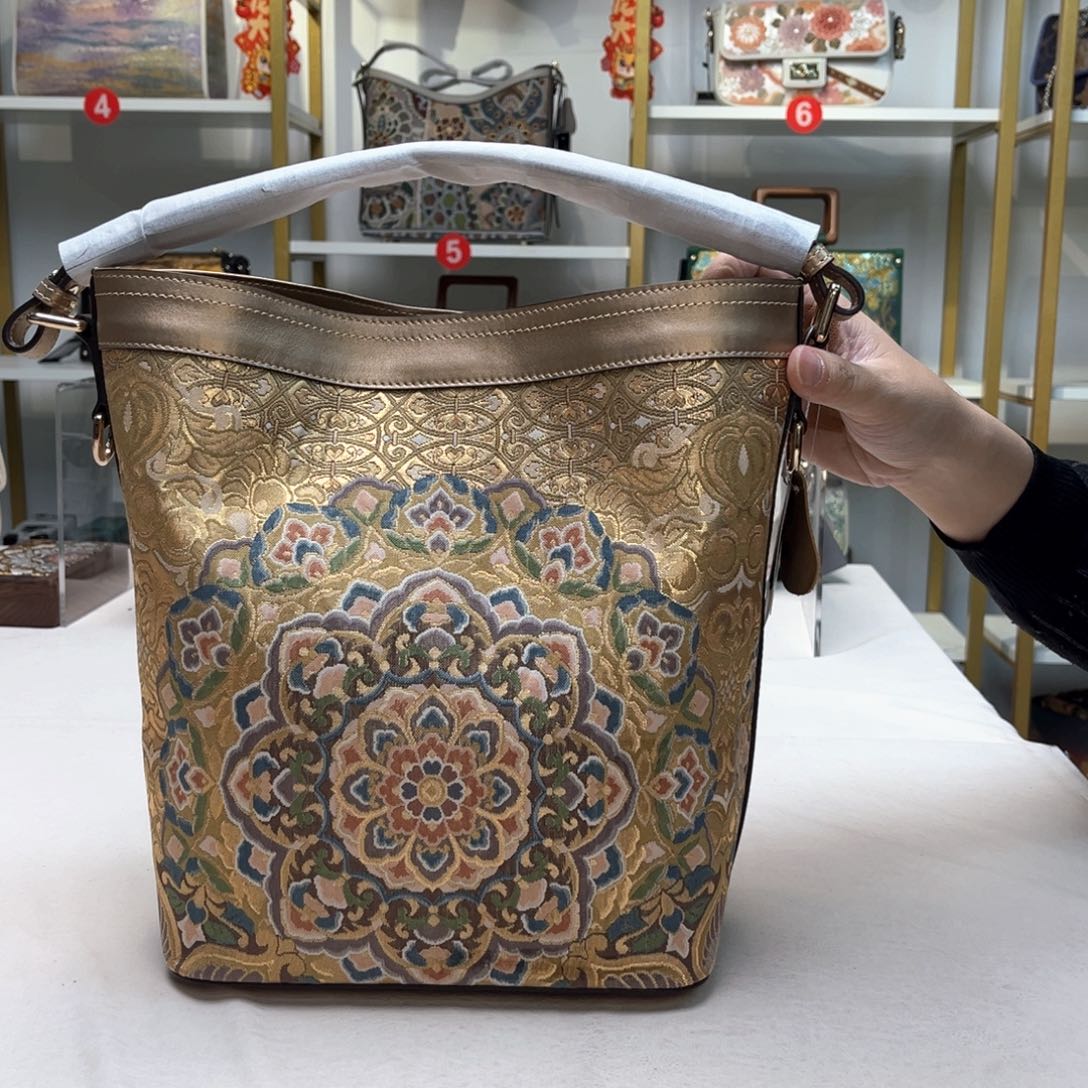 织绣直播间浮力大漏