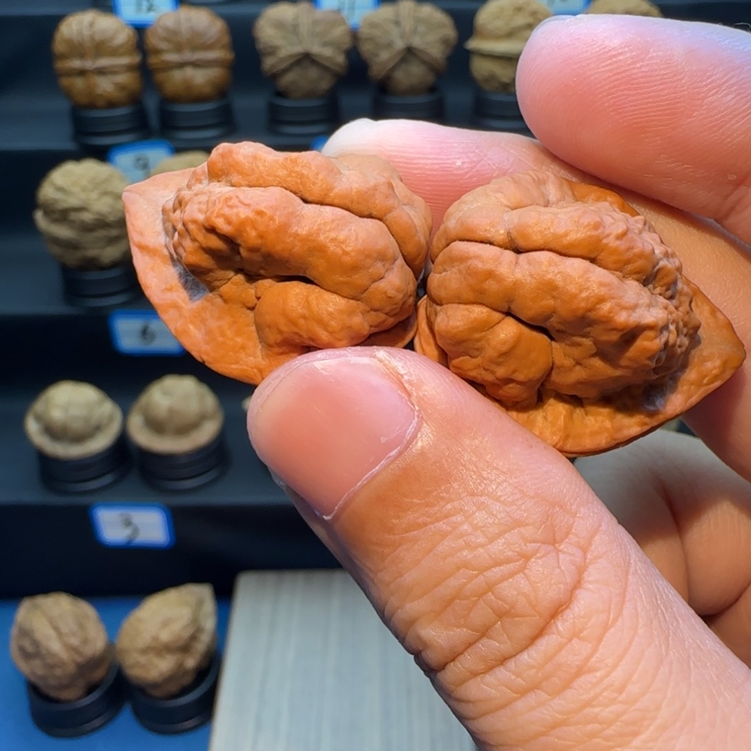 外***丁把件桃核小云石观音