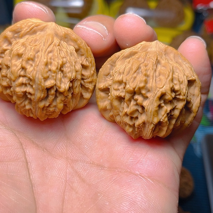 文玩核桃吊坠四座楼