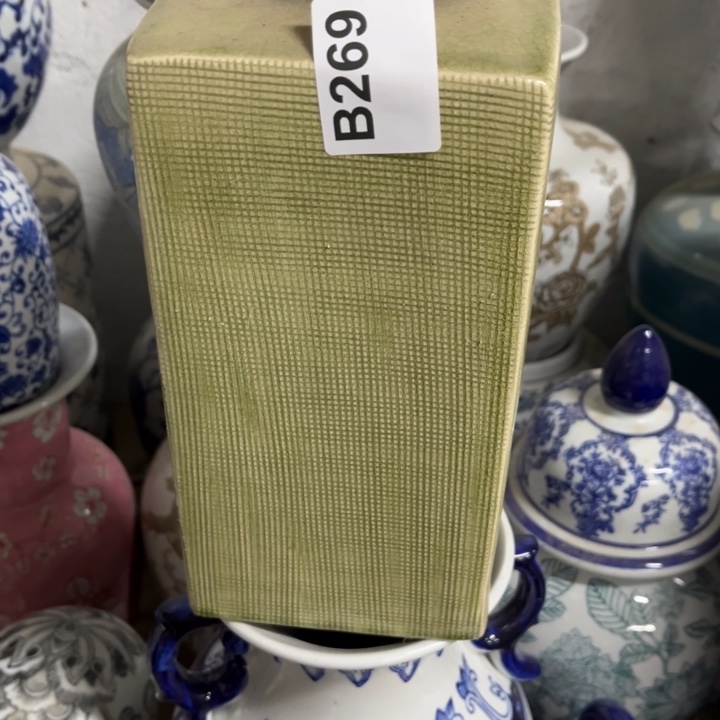 杨***政陶瓷制品瑕疵处理