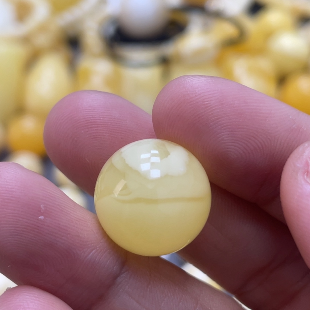 蜜蜡未镶嵌裸石16.7mm福利款