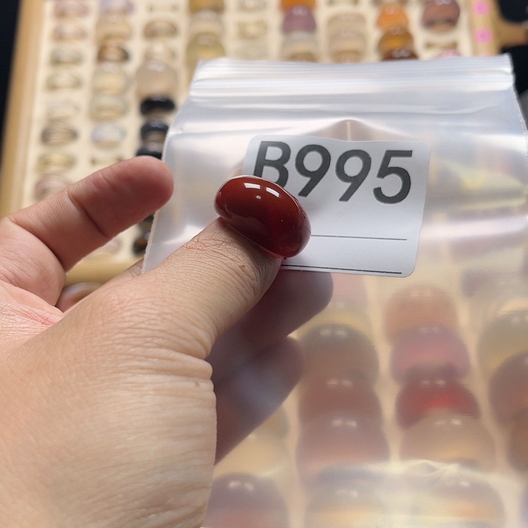 M***i玛瑙/玉髓未镶嵌戒圈