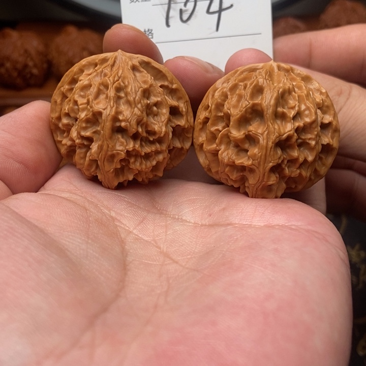 文玩核桃吊坠40苹果园