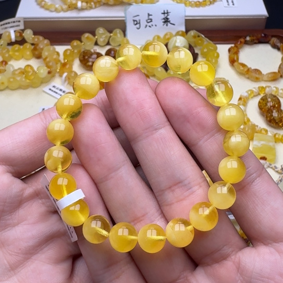 卡***中琥珀未镶嵌裸石11号