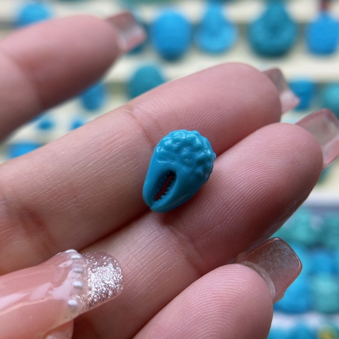 未镶嵌绿松石珠宝奇石