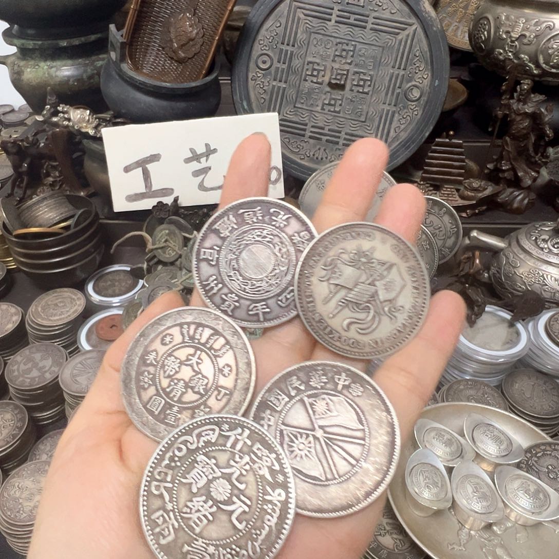 金属复古风格摆件