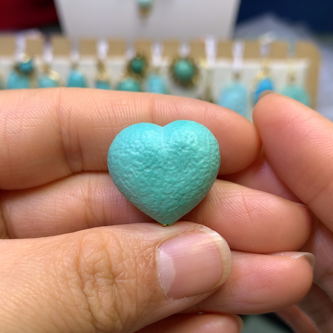 绿松石配饰未镶嵌