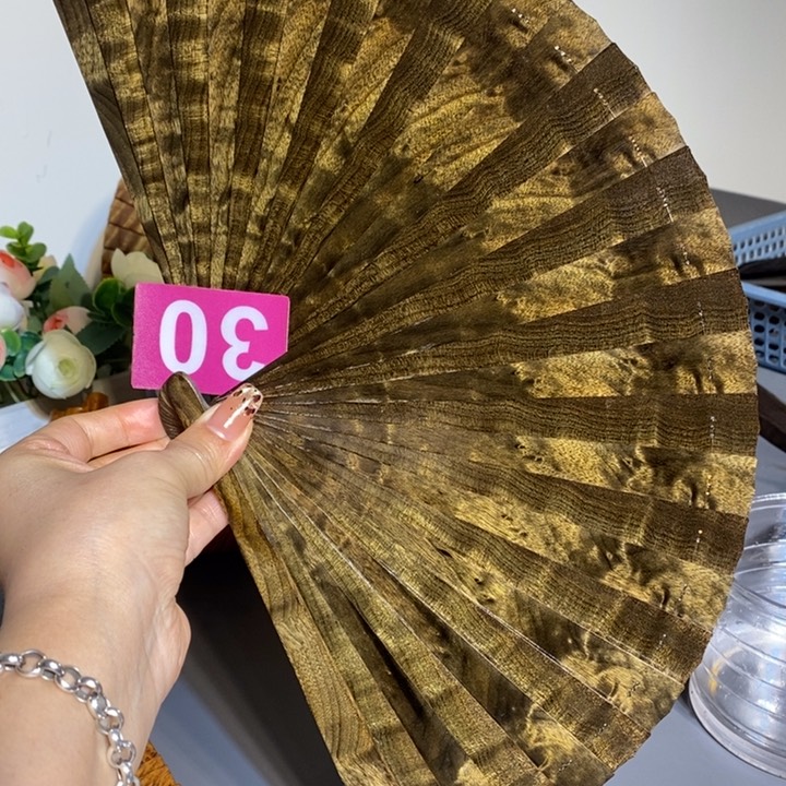 金丝楠小****7金丝楠木扇子