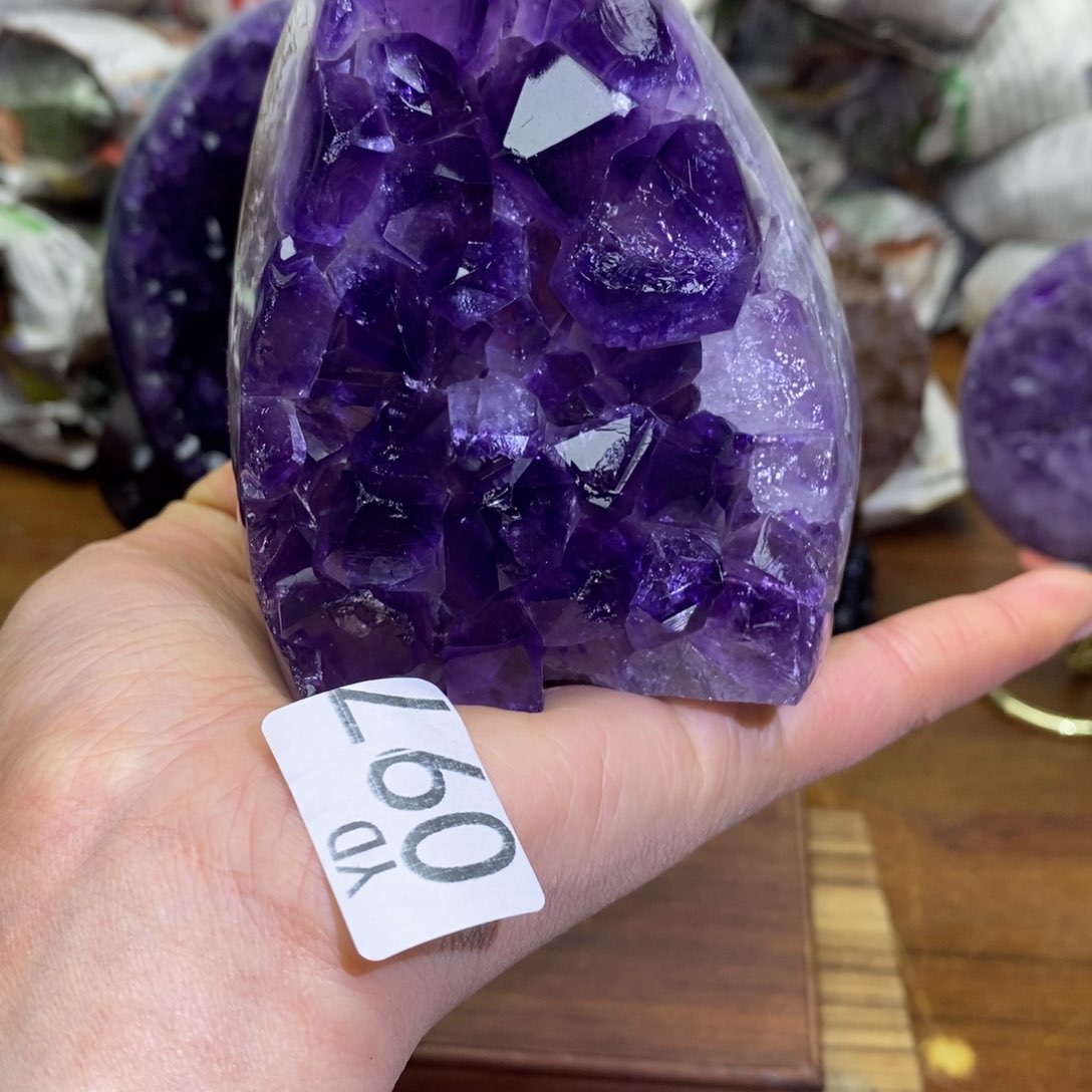 水晶大型摆件（非配饰）未镶嵌