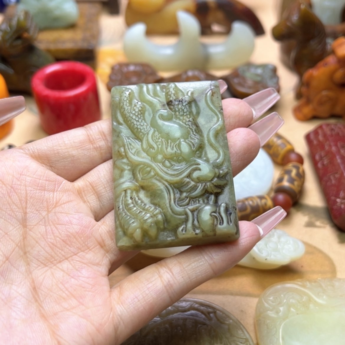 【闪购商品】蛇纹石玉颈饰未镶嵌