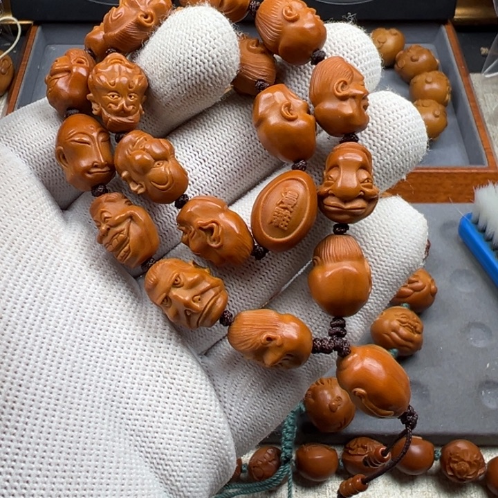 橄榄核手串你*橄榄核雕工艺制作