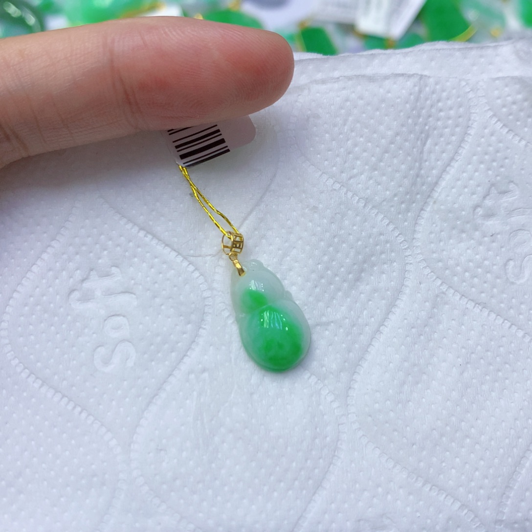 颈饰18K金镶嵌翡翠翡翠