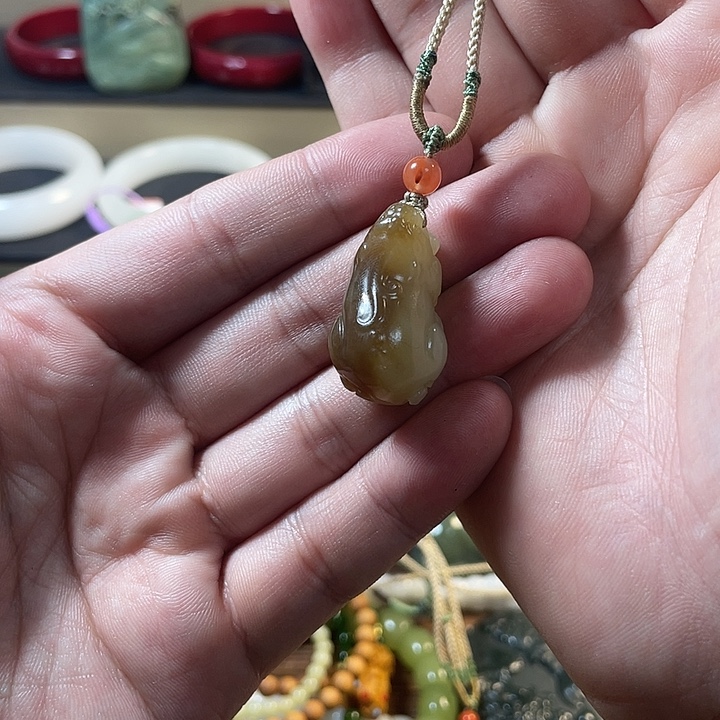 和田玉未镶嵌挂件