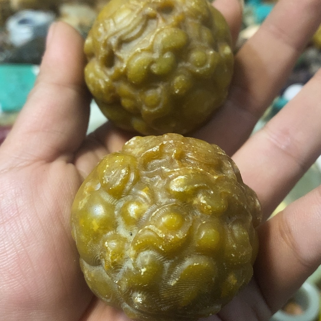 和田玉（糖玉）未镶嵌挂件