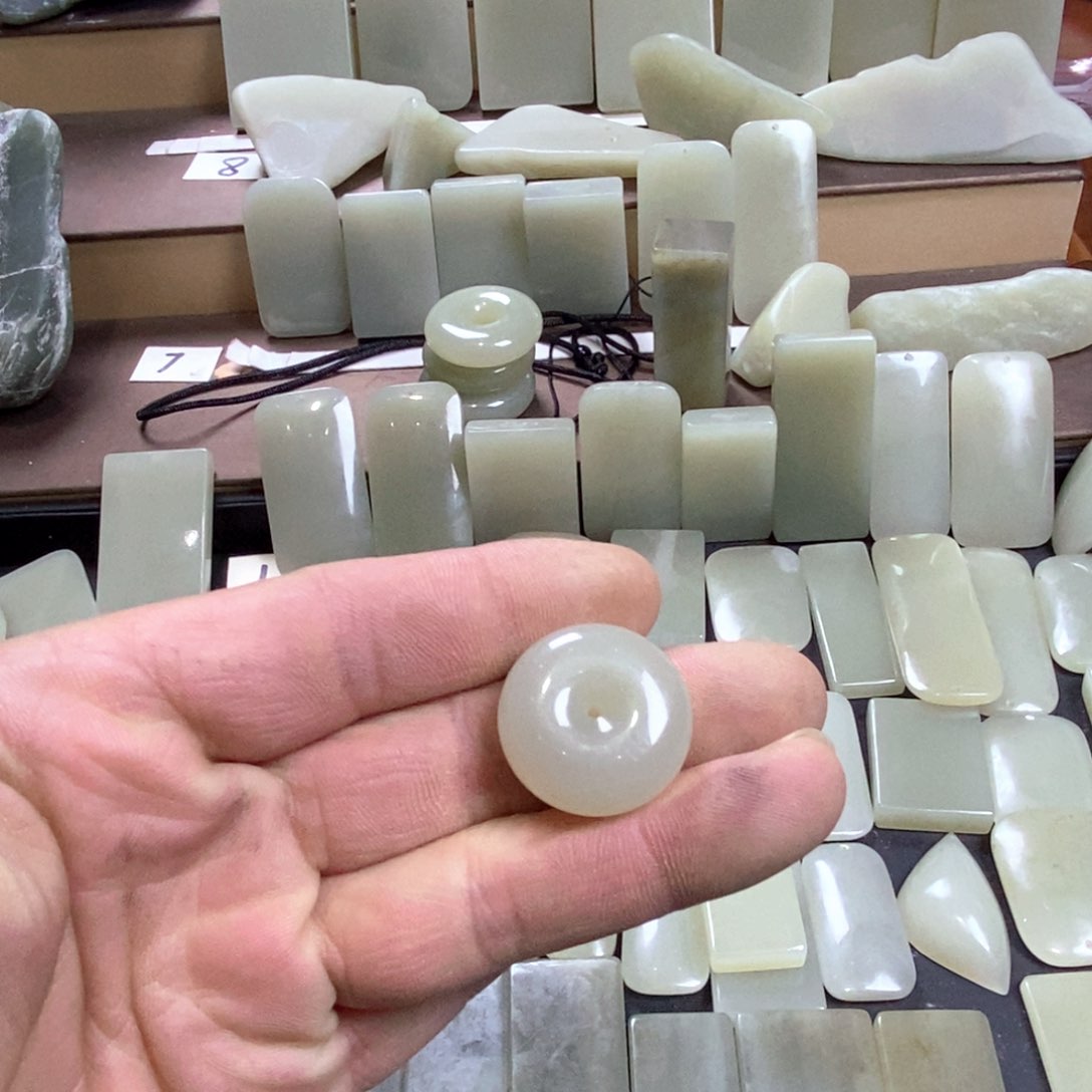 颈饰未镶嵌和田玉和****家08