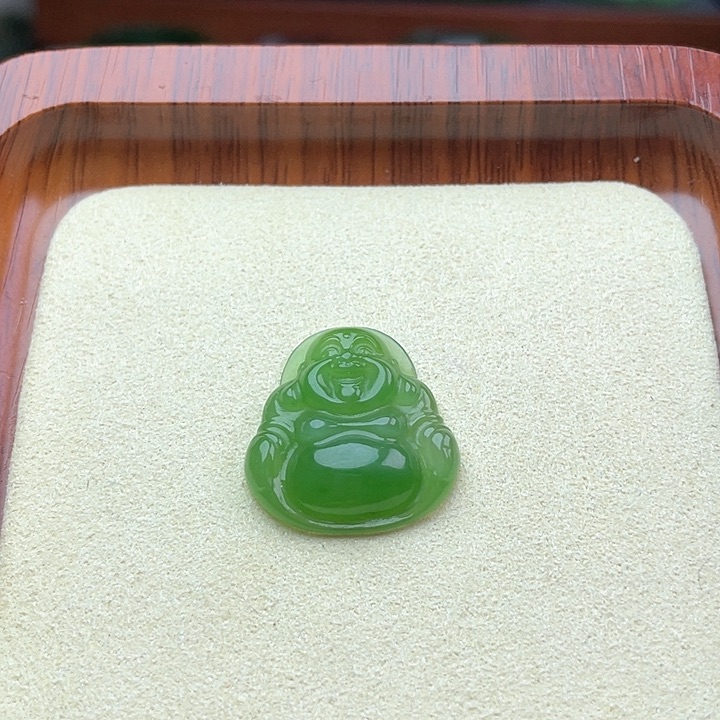 和田玉（碧玉）颈饰未镶嵌