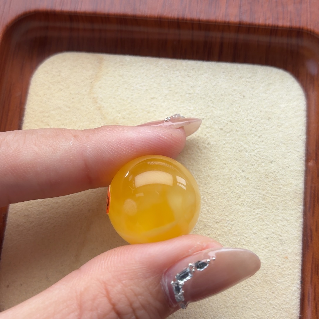 1****琥珀未镶嵌裸石B022卡19+单珠