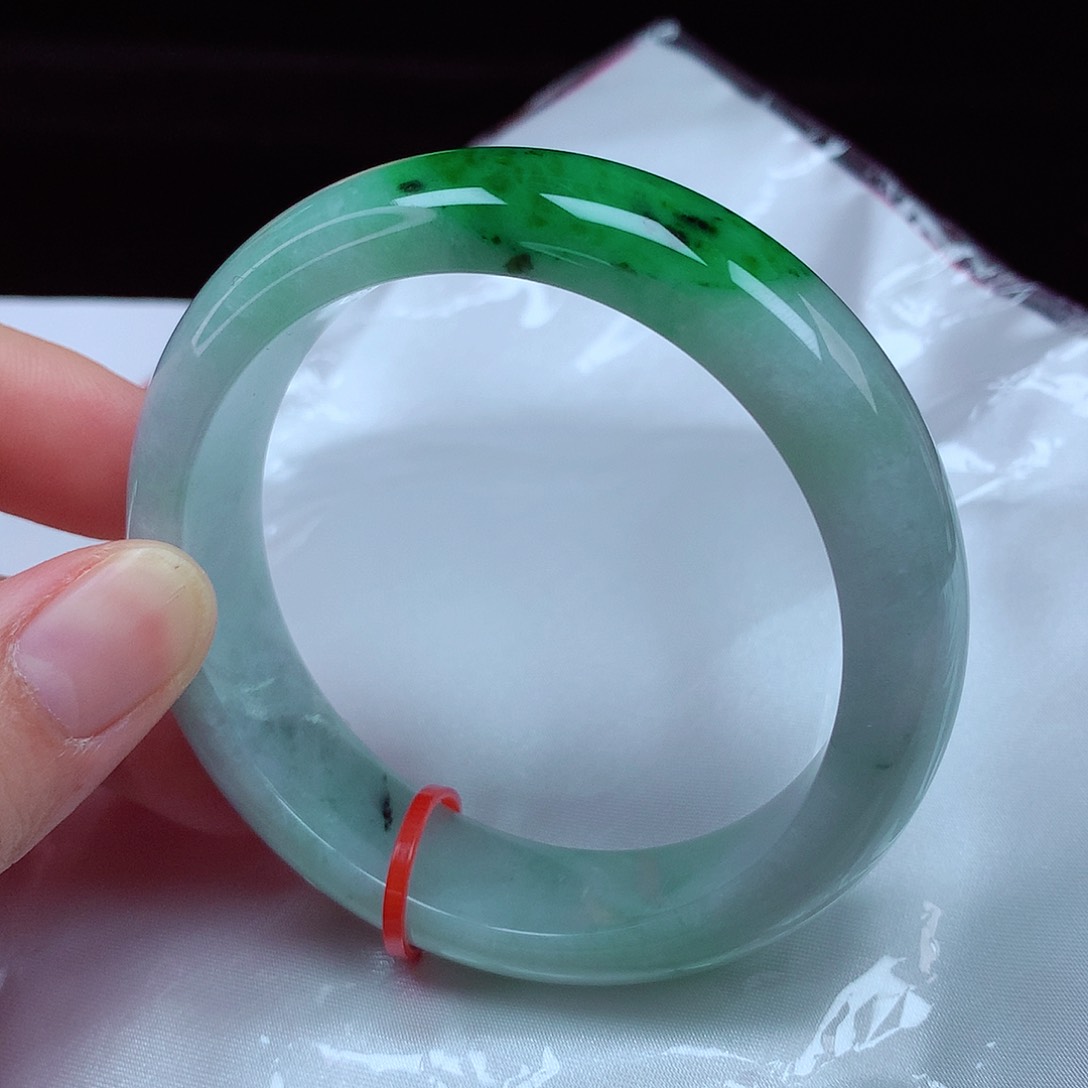 翡翠手镯未镶嵌57-58圈