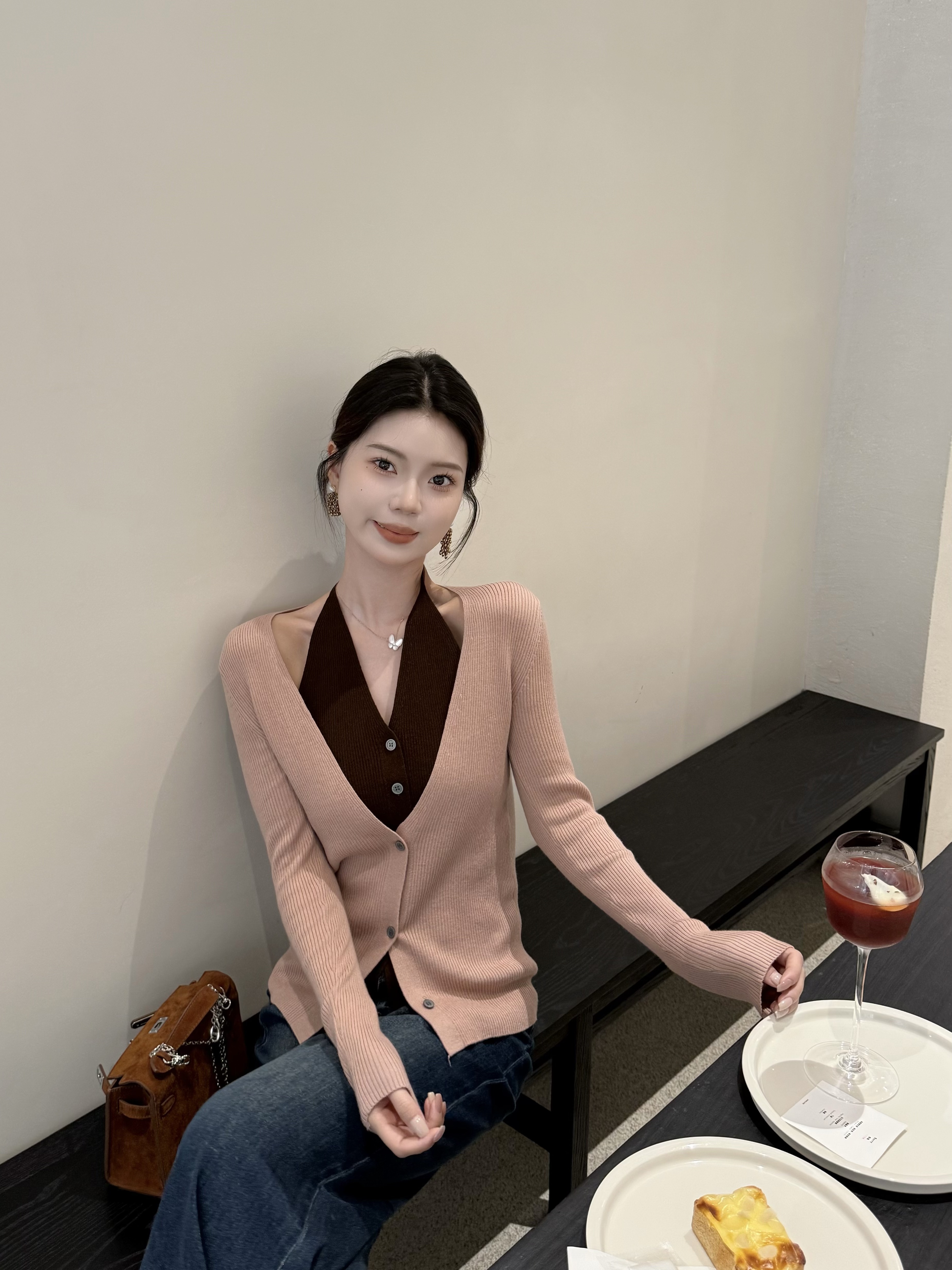 【微甜小调】韩系撞色挂脖长袖设计感针织衫秋季新款假两件修身上衣