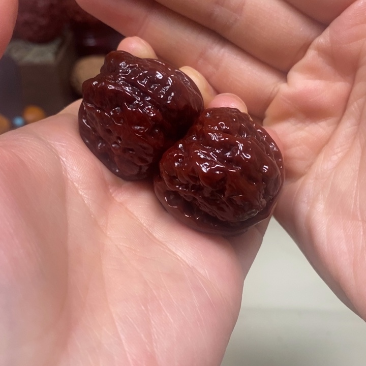 文玩核桃吊坠蛤蟆头