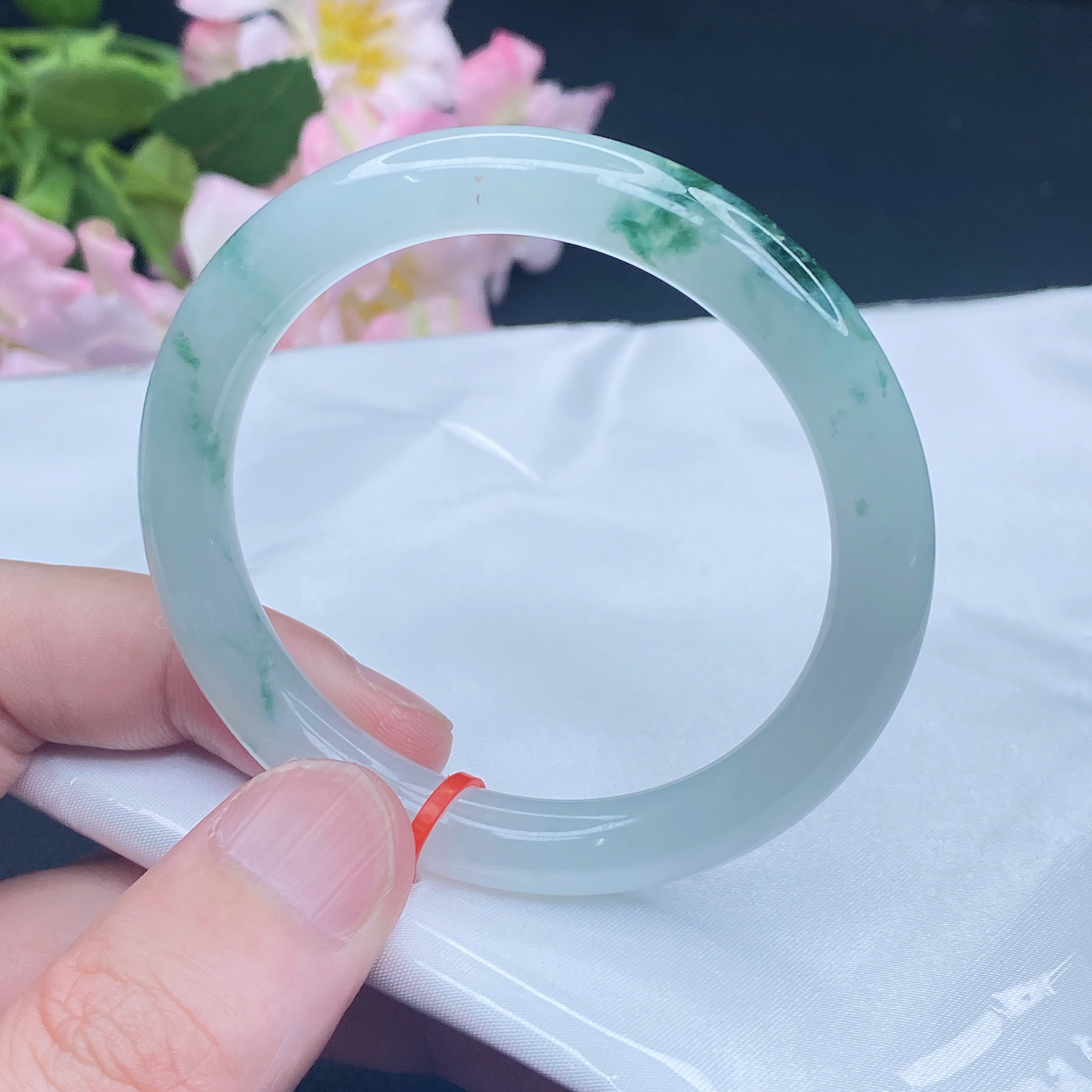 625 缅甸天然翡翠A货 53～8.6mm冰糯种飘花美人条圆条翡翠手镯