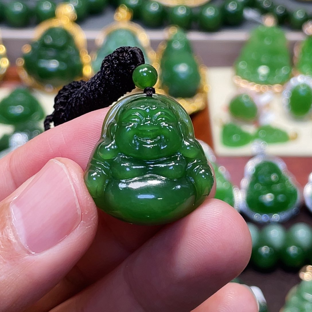 和田玉（碧玉）未镶嵌颈饰佛公25mm