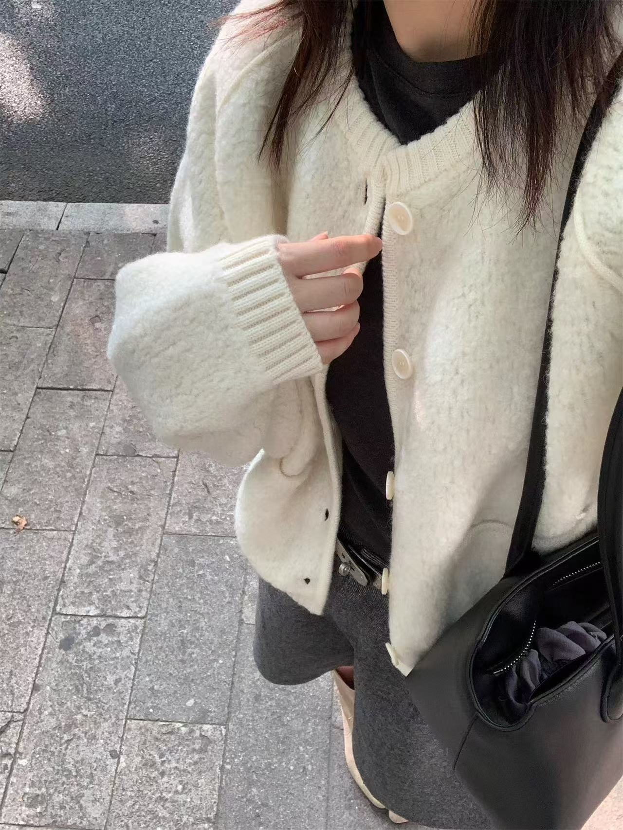 七言家奶油圈圈毛~韩系氛围感双口袋加厚毛衣外套