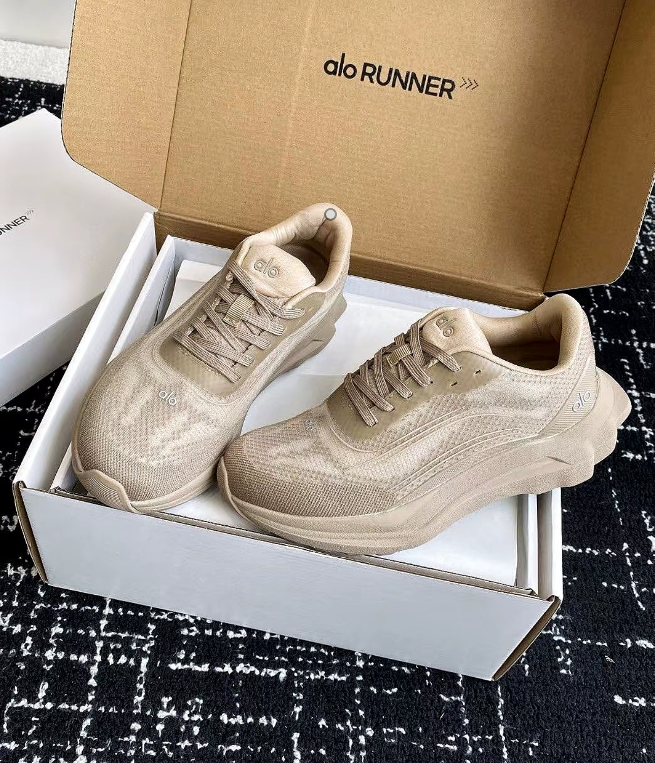 alo新款休闲运动网球鞋跑步鞋情侣款