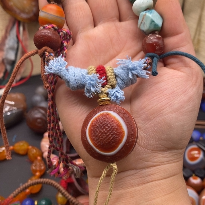 玛瑙/玉髓颈饰合金