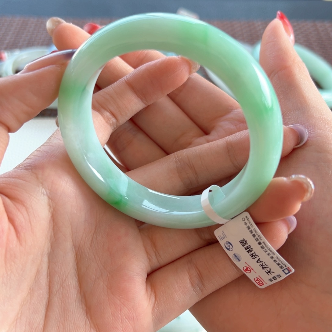 翡翠手镯未镶嵌4号 54