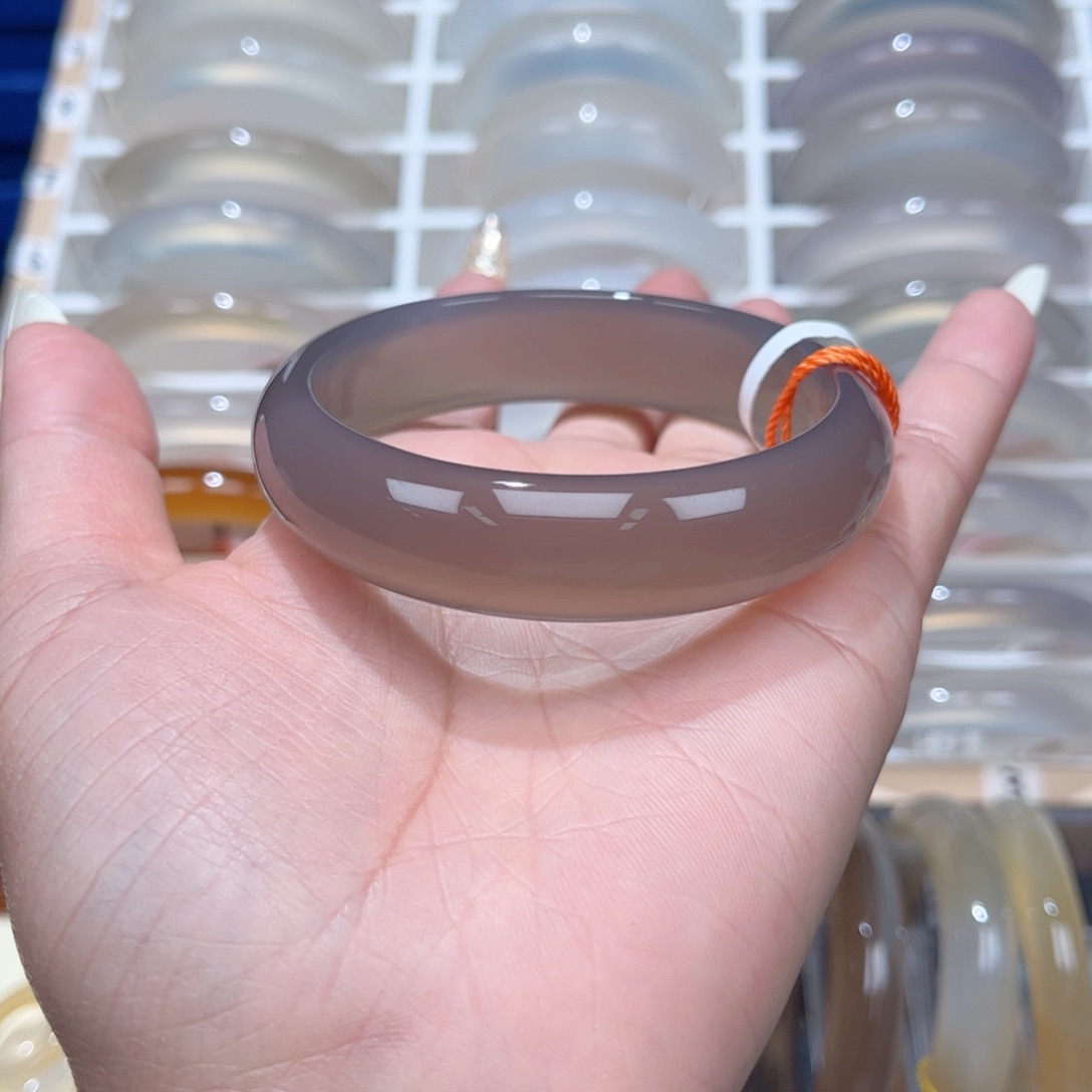 玛瑙/玉髓手镯未镶嵌0295