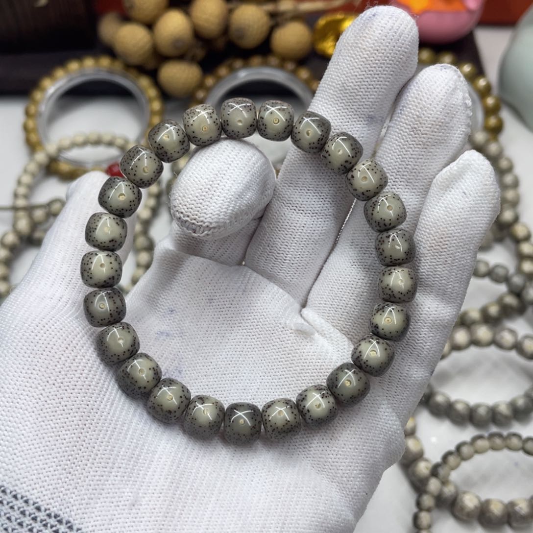 星月菩提手串伤***孩9mm灰冰大眼