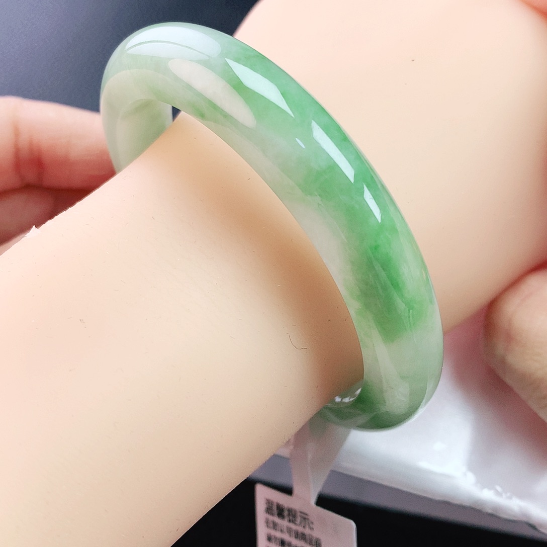 未镶嵌手镯翡翠56圈