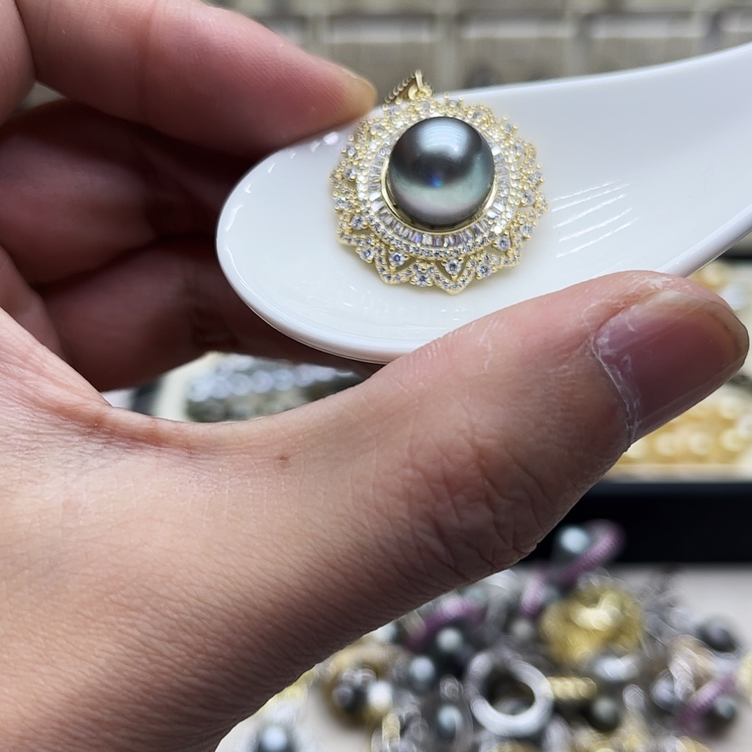 颈饰银S925镶嵌海水珍珠