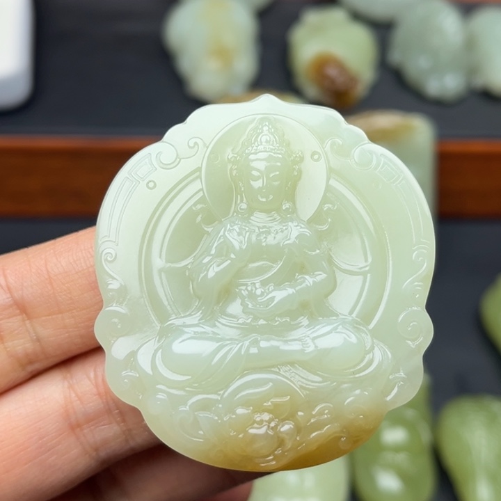 和田玉未镶嵌颈饰