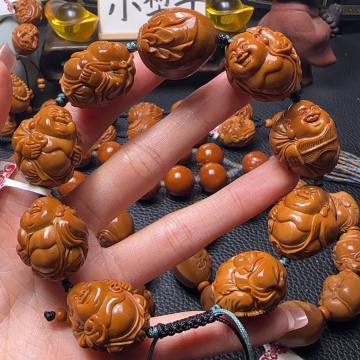 【闪购商品】橄榄核吊坠铁核八宝弥勒