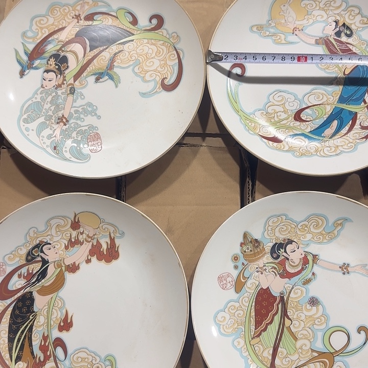库存微瑕飞天盘子一套直径23厘米