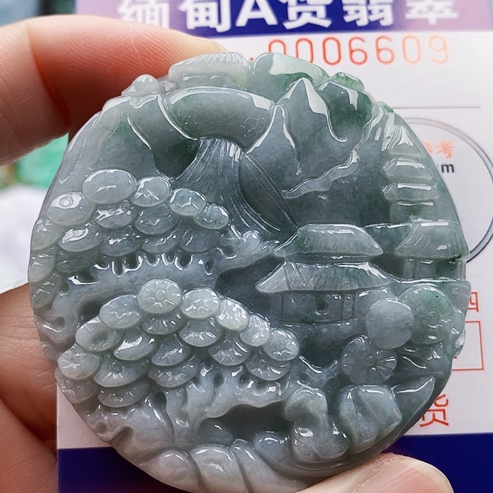 吊坠(不含链)未镶嵌翡翠