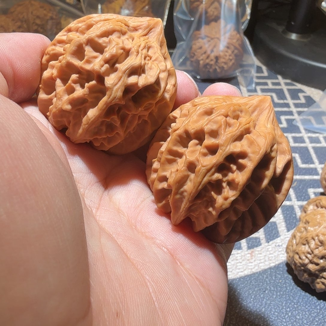 文玩核桃把件曹大龙