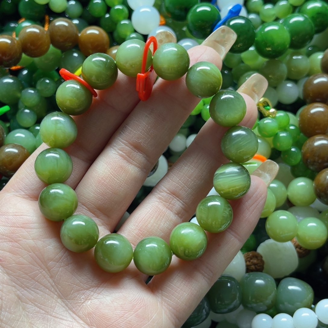 和田玉手串未镶嵌